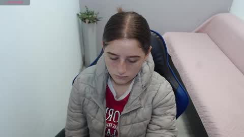 Snapshot of mia_diaz1 chatting on 02/24/26, 01:53 Mia online show from 02/24/26, 01:53