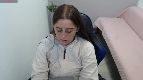 Snapshot of mia_diaz1 chatting on 02/27/26, 02:06 Mia online show from 02/27/26, 02:06