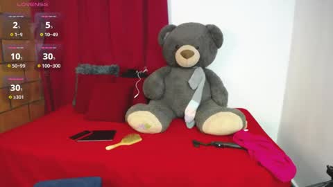 Snapshot of mia_downson chatting on 05/11/26, 02:45 Mia online show from 05/11/26, 02:45