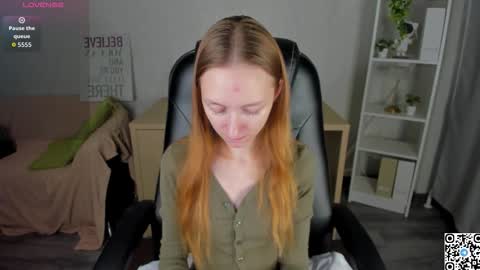 mia_e1fie online show from 11/02/25, 10:17