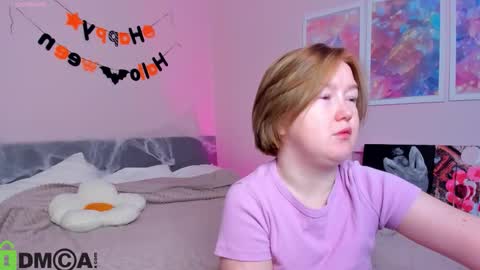 Mia online show from 10/29/25, 02:47