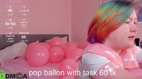 Mia online show from 11/29/25, 04:04