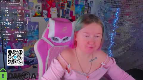 Mia online show from 02/09/26, 06:06