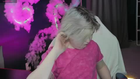 Snapshot of mia_ferd chatting on 05/03/26, 03:01 Mia online show from 05/03/26, 03:01
