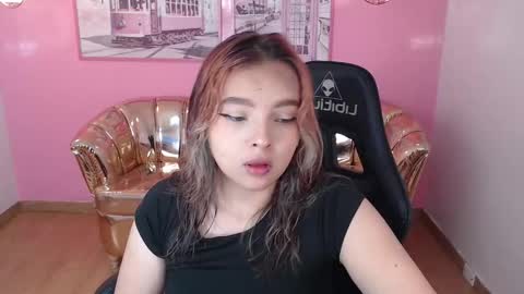 Mia online show from 10/07/25, 12:35