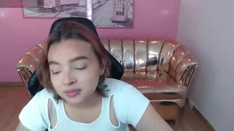 Mia online show from 10/21/25, 12:50