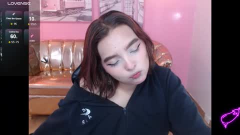 Mia online show from 11/24/25, 01:00