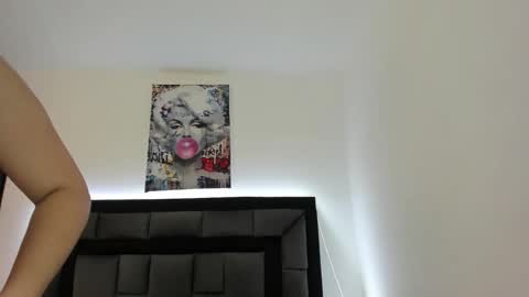 mia fox online show from 02/03/26, 12:32