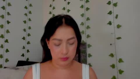 Snapshot of mia_garcia2 chatting on 05/21/26, 10:06 MIA online show from 05/21/26, 10:06
