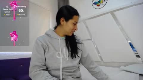 mia_garcia28 online show from 03/18/26, 07:50