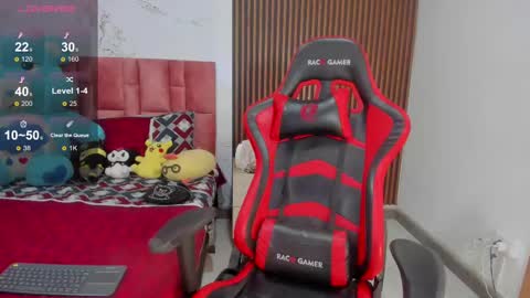 M I A  online show from 03/05/25, 02:45