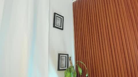 Mia online show from 03/29/26, 02:44