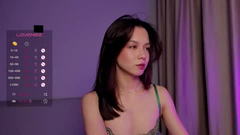 Snapshot of mia_hetty chatting on 10/26/25, 04:13 Mia online show from 10/26/25, 04:13