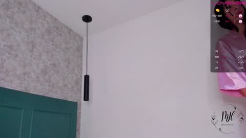  I am Mia  online show from 12/05/24, 11:38