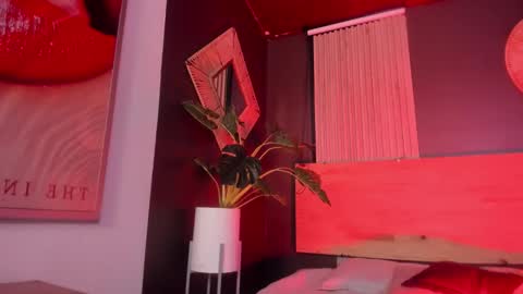 Val  online show from 11/07/25, 11:43