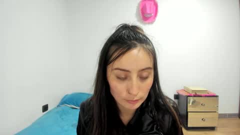 mia kaneee online show from 12/06/24, 04:47