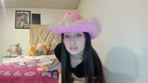 mia kaneee online show from 10/21/25, 09:48