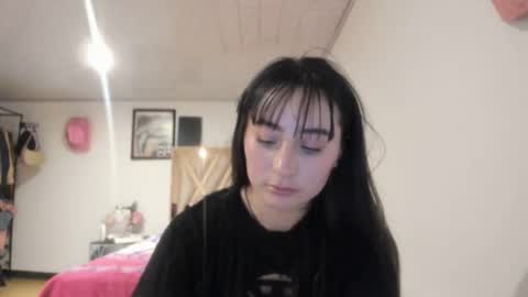 mia kaneee online show from 10/26/25, 08:37