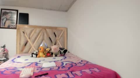 mia kaneee online show from 11/10/25, 03:49