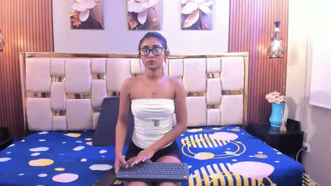 Snapshot of mia_konor06 chatting on 05/14/26, 10:55 Mia. online show from 05/14/26, 10:55