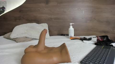 mia_lacy online show from 03/12/25, 10:39