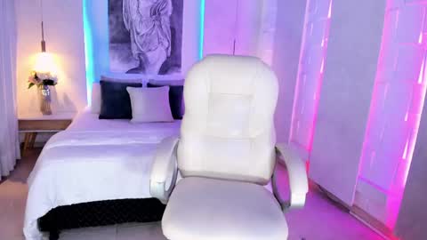 Mia Lane online show from 06/03/26, 08:25