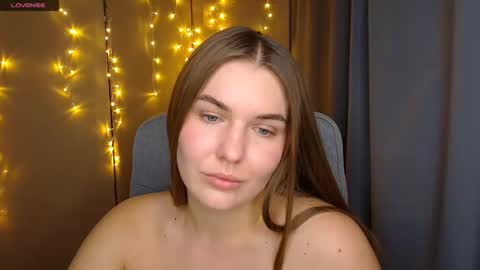 mia_lemm online show from 10/10/25, 06:40