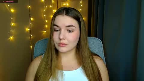 mia_lemm online show from 10/22/25, 07:41