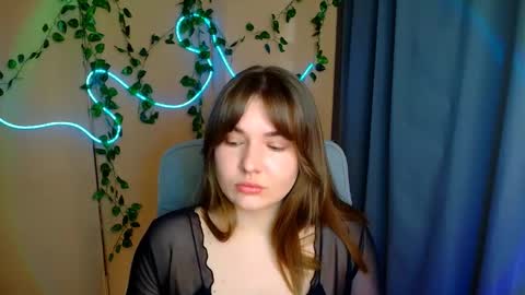 mia_lemm online show from 03/26/26, 07:25