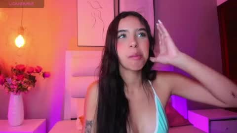 Snapshot of mia_levy chatting on 06/11/26, 01:20 mia levy online show from 06/11/26, 01:20