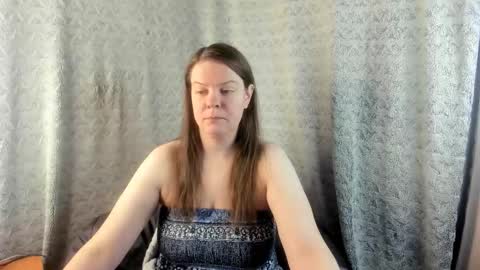 mia_lores online show from 02/08/26, 09:02