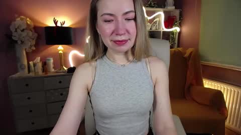 Mia online show from 01/04/25, 07:24