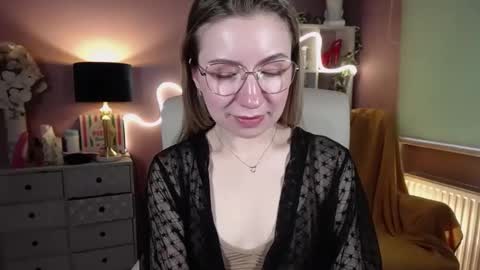 Mia online show from 02/02/25, 02:13