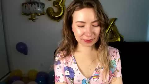 Mia online show from 04/08/26, 06:35