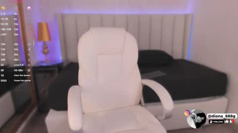    online show from 10/09/25, 12:14