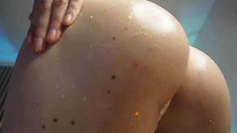 Mia here Appreciate your support online show from 02/18/25, 07:19