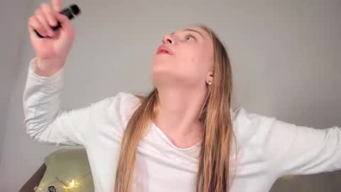 Mia here Appreciate your support online show from 03/06/26, 10:28