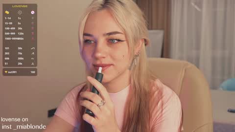 mia_milagros online show from 01/08/25, 03:19