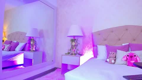 mia montess online show from 03/10/26, 02:33