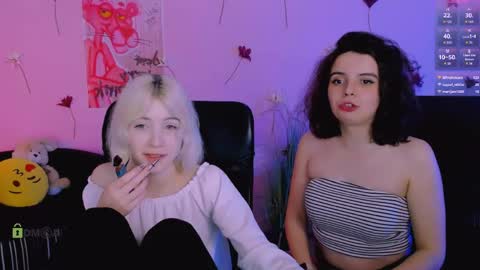 mia_mooon_ online show from 05/19/26, 01:56