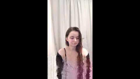 Mia online show from 12/21/25, 09:33