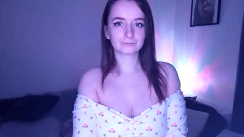 Mia online show from 03/07/26, 12:18