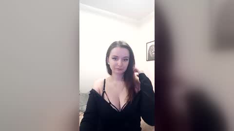 Snapshot of mia_muuur chatting on 07/02/26, 11:33 Mia online show from 07/02/26, 11:33