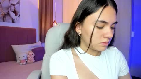 Mia Nevaeh - follow me online show from 11/13/25, 08:52