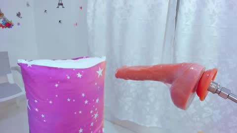 mia novoa online show from 12/06/24, 09:35