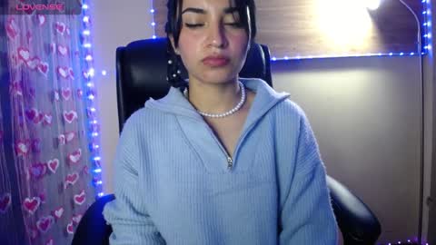 Snapshot of mia_petitebaby chatting on 02/03/25, 04:20  Ma  online show from 02/03/25, 04:20