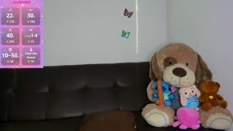 Snapshot of mia_phalmer chatting on 03/23/26, 05:00 Mia online show from 03/23/26, 05:00