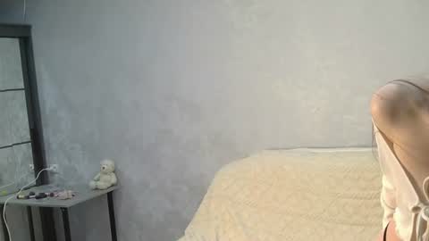 Snapshot of mia_pinkie chatting on 06/14/26, 08:11 Mia online show from 06/14/26, 08:11