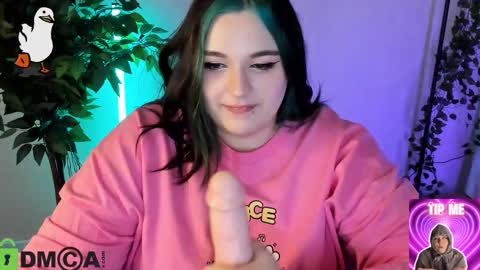 Mia online show from 03/12/26, 01:23