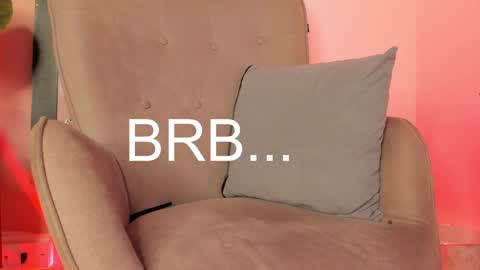 Mia online show from 12/30/24, 11:28